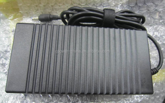 12VDC出力電圧 CE認定 96W 7A 19V 5A デスクトップ型用交流DC電源アダプタ