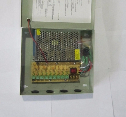 CCTV電源ボックス 9CH 12V 5A DC出力 60W 効率 90% 出力周波数 50/60Hz