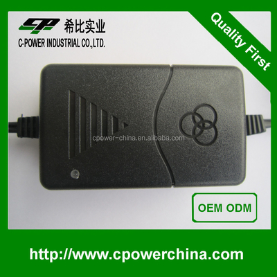 壁型電源 AC 100-240V から DC 12V 2A 変換アダプター USプラグ 5.5 x 2.5mm チップ