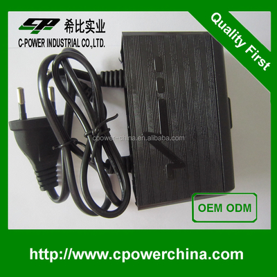 CE認証と24Wの出力電流を持つ 12V 2A前防水防雨アダプター