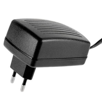 12V 1A/1.5A/1000mA/2000mA 電源アダプタ,プラグイン接続とAC100-240V入力