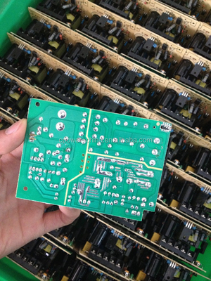 12V 3A 出力電流 薄型 36W AC DC LED ストライプとモニター用の切り替え電源