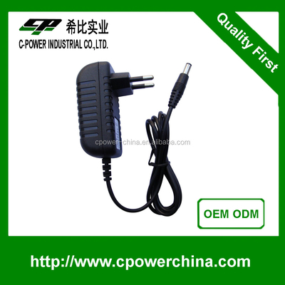 CE認証と3.2V-5.4V DC出力変数を持つプラグインAC/DCアダプター充電器