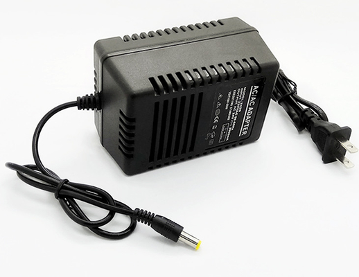 シングルフェーズACからAC 24V 2A線形電源トランスフォーマー 5.5*2.1 DCプラグ