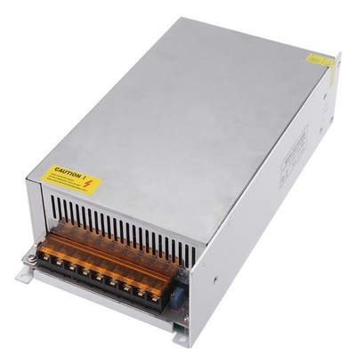 超負荷電圧保護と50/60Hz出力周波数付きの12v 50a 500w電源