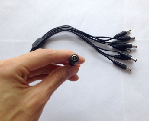 1 男性から8 双女性スプリッターケーブル 5.5mm/2.1mm CCTVカメラ DC電源 CE 承認