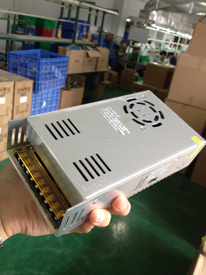 110v/220v 400w ACからDCの切り替え電源 13.8v 30a出力と82%効率