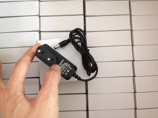 12W 5.5*2.1 DC ジャック 12V DC 出力 1A AC DC 12V 1A 電源アダプター 入力 100-240V 50/60HZ