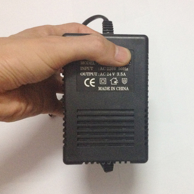 シングル出力 2A 3A 24VAC CCTV PTZ カメラ用電源アダプター C-パワー 110V/220V AC入力
