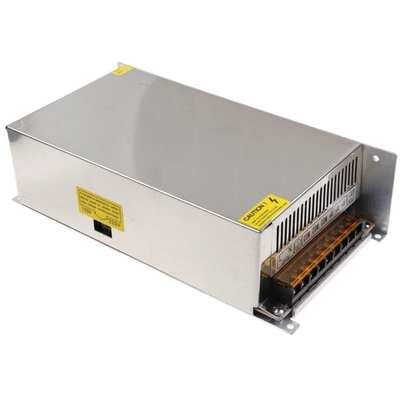 12V 40A 50A 60A 50A の出力電流のACからDCへの切り替え 82%効率