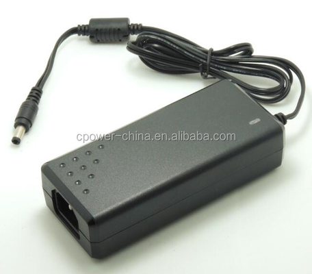 C電源 18V 3A DC電源アダプタ 常電圧と 5.5*2.1/5.5*2.5 DC接続