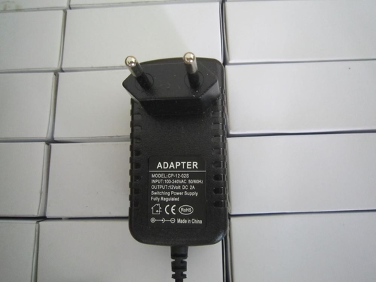 電源アダプタ 12VDC出力電圧の変換器 汎用欧州規則