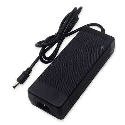 AC100-240V 入力 12V 10A 120W デスクトップ用電源アダプタ C-Powerによる1.2m/1.5m DCケーブル