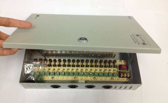 CCTVカメラ用の18チャネル電源ボックス 12V 10A DC入力電圧内