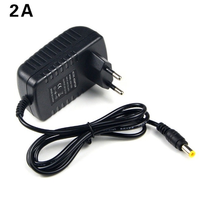 黒色 5VDC出力電源アダプタ コンパクトで耐久性C電源100-240V 4.0mm x 1.7mm