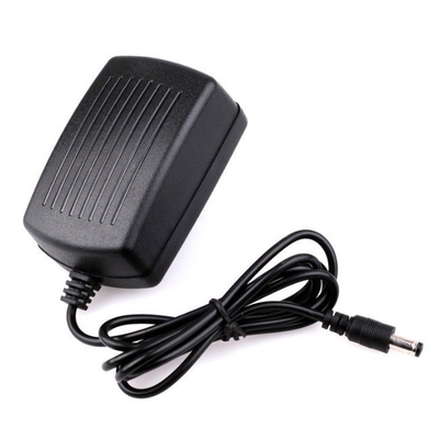 CE 認証されたC-Power AC100-240V DC 9V 3Aアダプタ