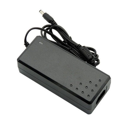 デスクトップ接続 15V 8A 120W DC電源アダプタ