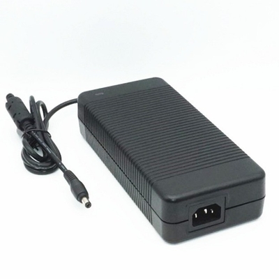 AC DC 12V 12.5A 12V 10A デスクトップ用電源アダプタ EU AU UK EKプラグ